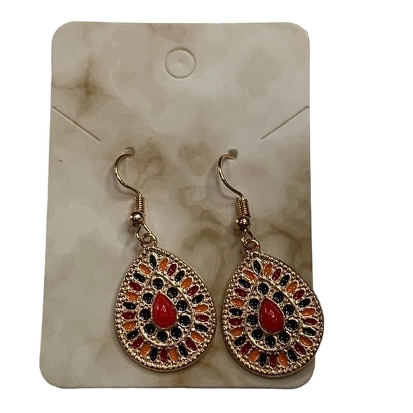 pattern earrings - Picture 2 of 5